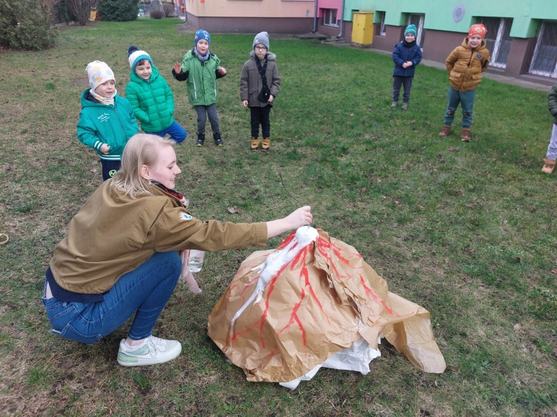 Dzień Dinozaura w grupie Smerfów